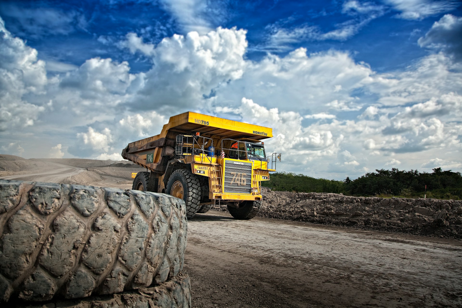 mining equipment supplier